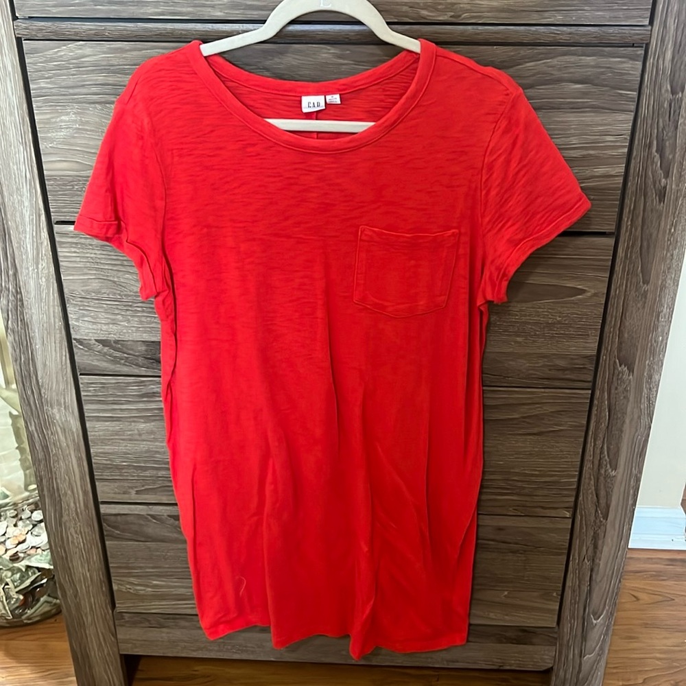GAP M Petite tomato red tshirt dress
